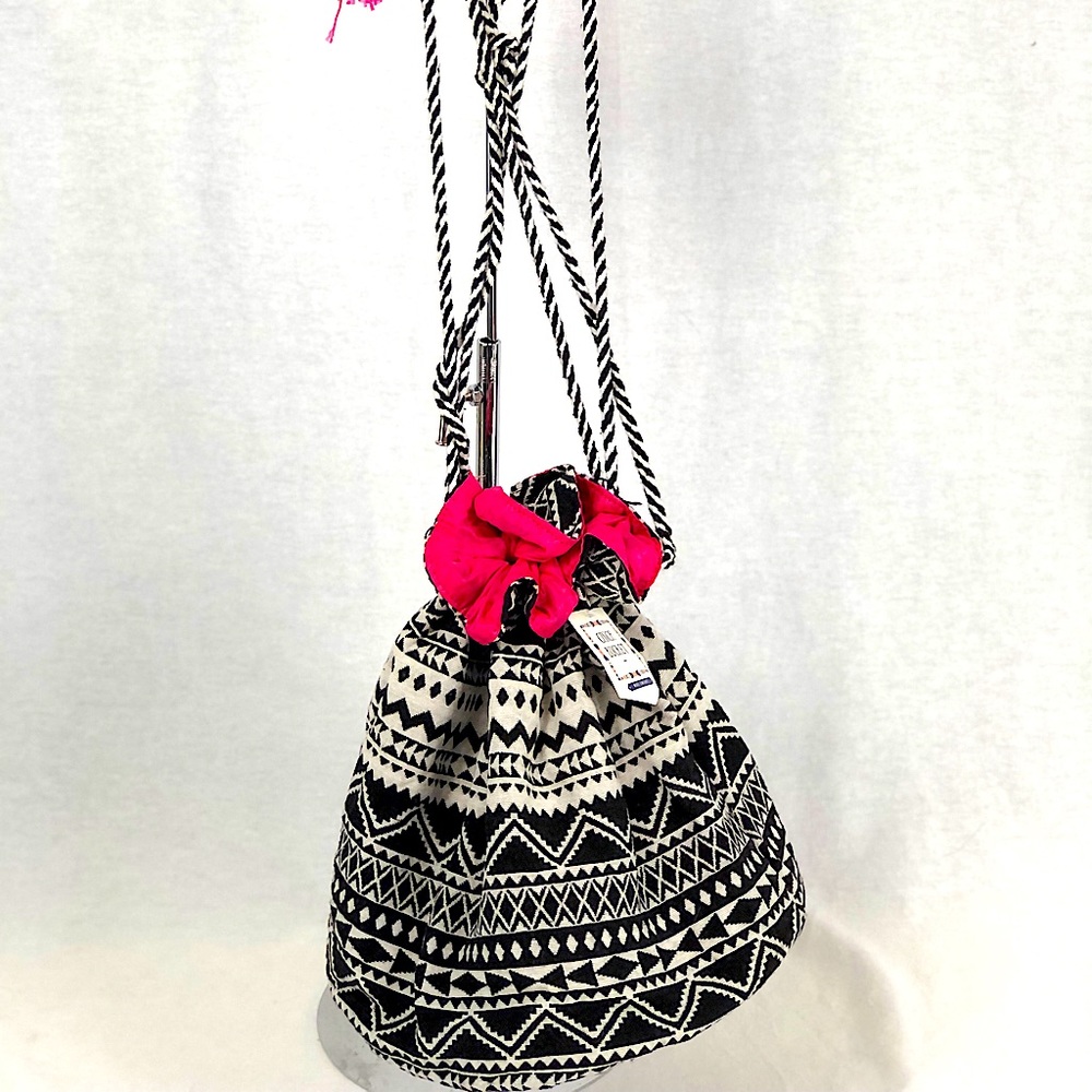 CINCH BUCKET BUCKET BAG